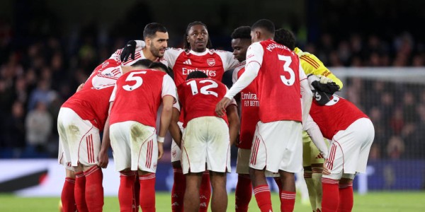 VAR评审引爆英超赛场：凯塞多红牌风波与马特塔点球重罚