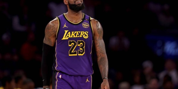 詹姆斯预计缺席整个季前赛 目标出战常规赛揭幕战