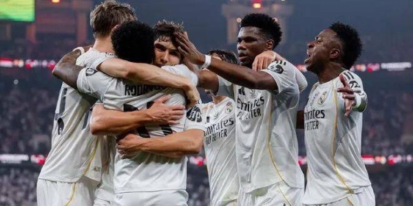 阿隆索下课为何显得突兀——安切洛蒂去年同期明明用一场2:5提供了一个底线