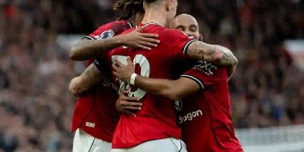 差4分！阿莫林否认上升势头，指出曼联两大弱点，七个月都做不到