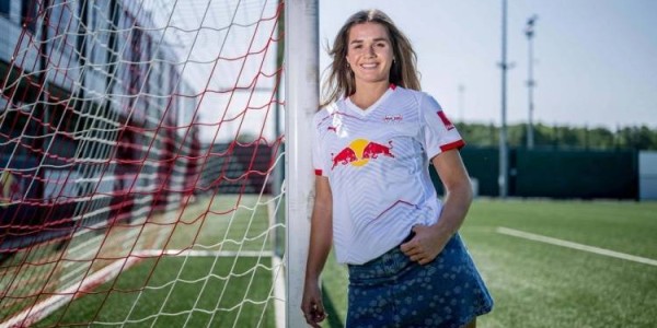 哈兰德青训女队友：他以前有点皮，很高兴看到他还是从前那个少年