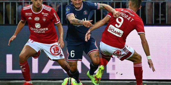 法甲中游对决！斯特拉斯主场战布雷斯特，欧战席位稳了？